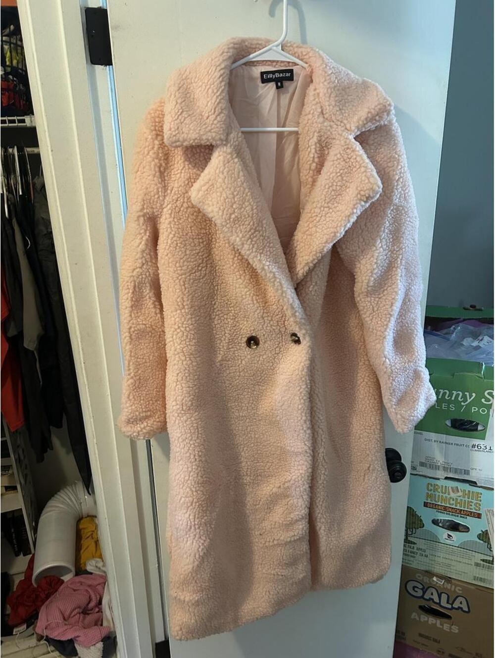 Bran new Eilly Bazar pink teddy coat in size M